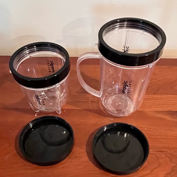 NWOT- Magic Bullet Replacement Cups with Lids. - Picture 2 of 6